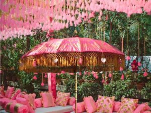cerise pink parasol umbrella 800x600 1